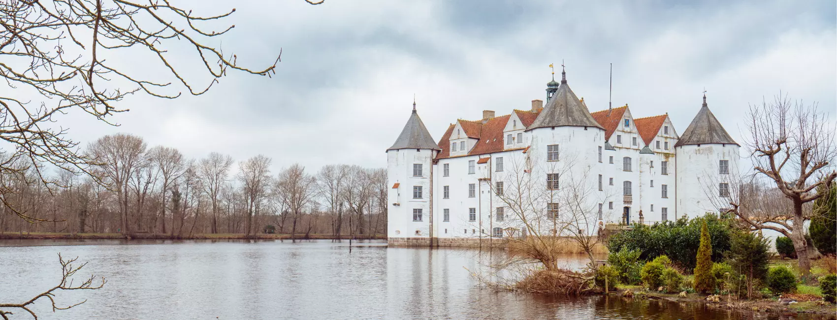 Einsatz der Funk-Brandwarnanlage Beka im Schloss Glücksburg